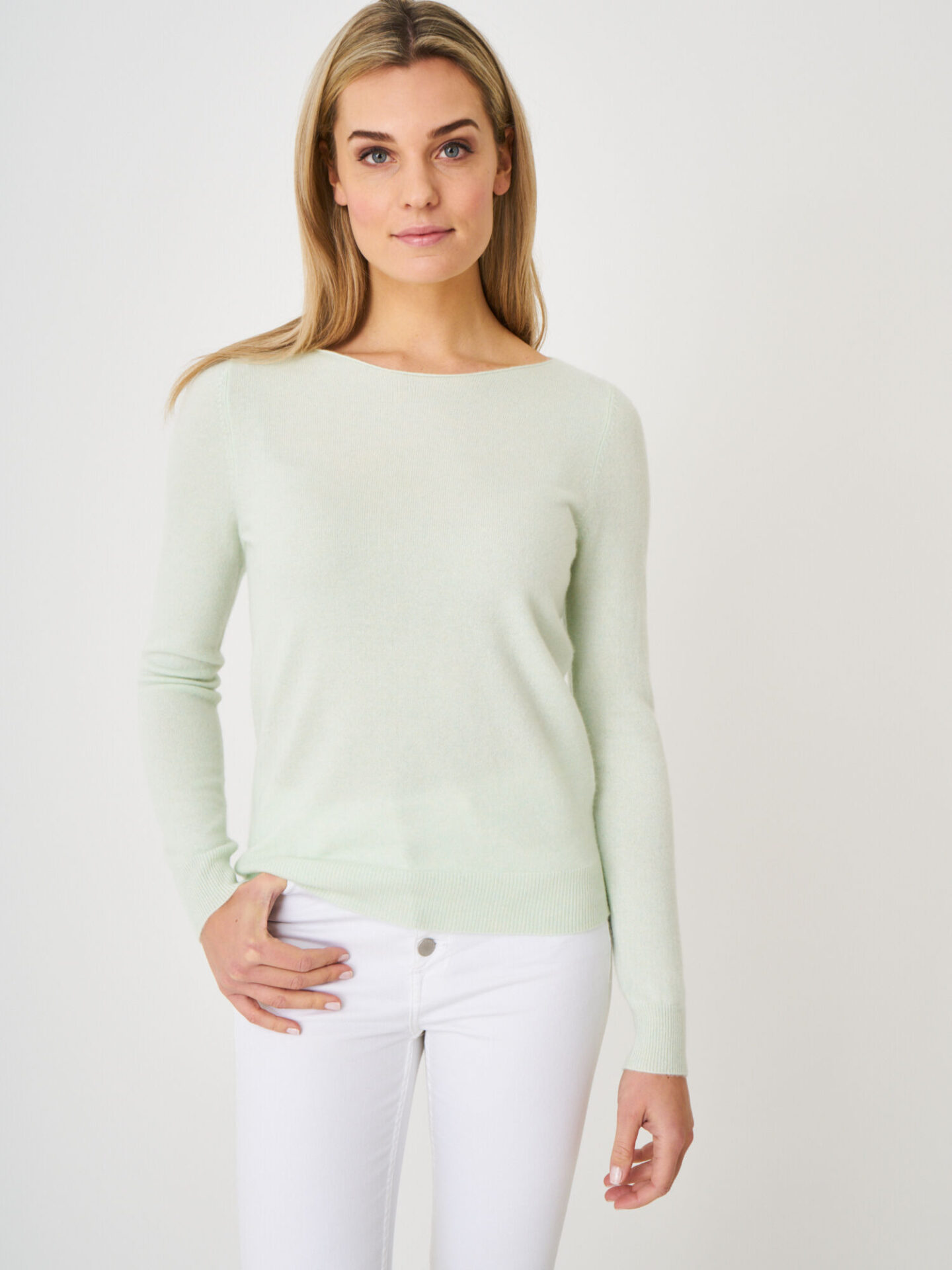 Basic organisch cashmere boothals trui