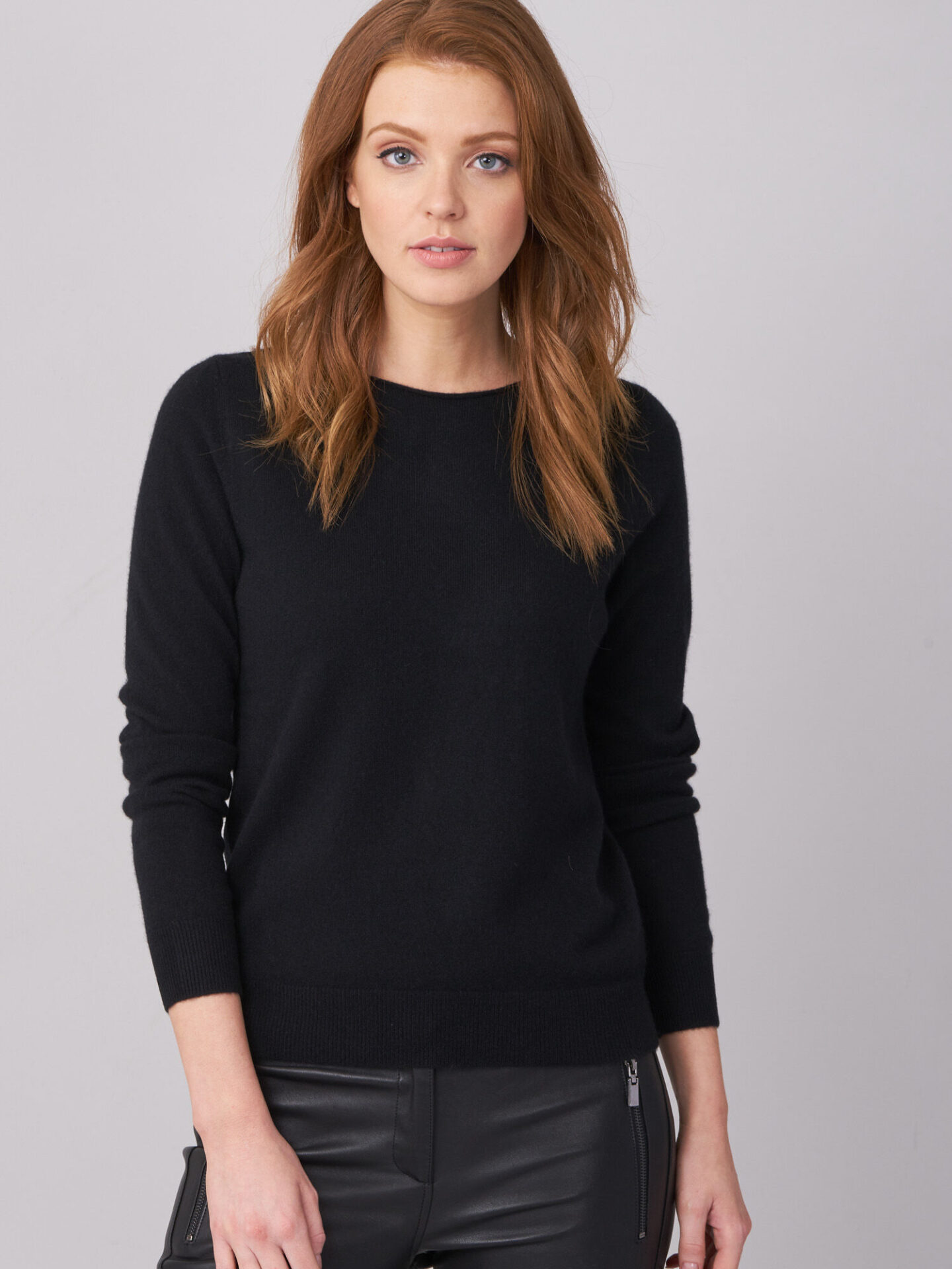 Basic organisch cashmere boothals trui