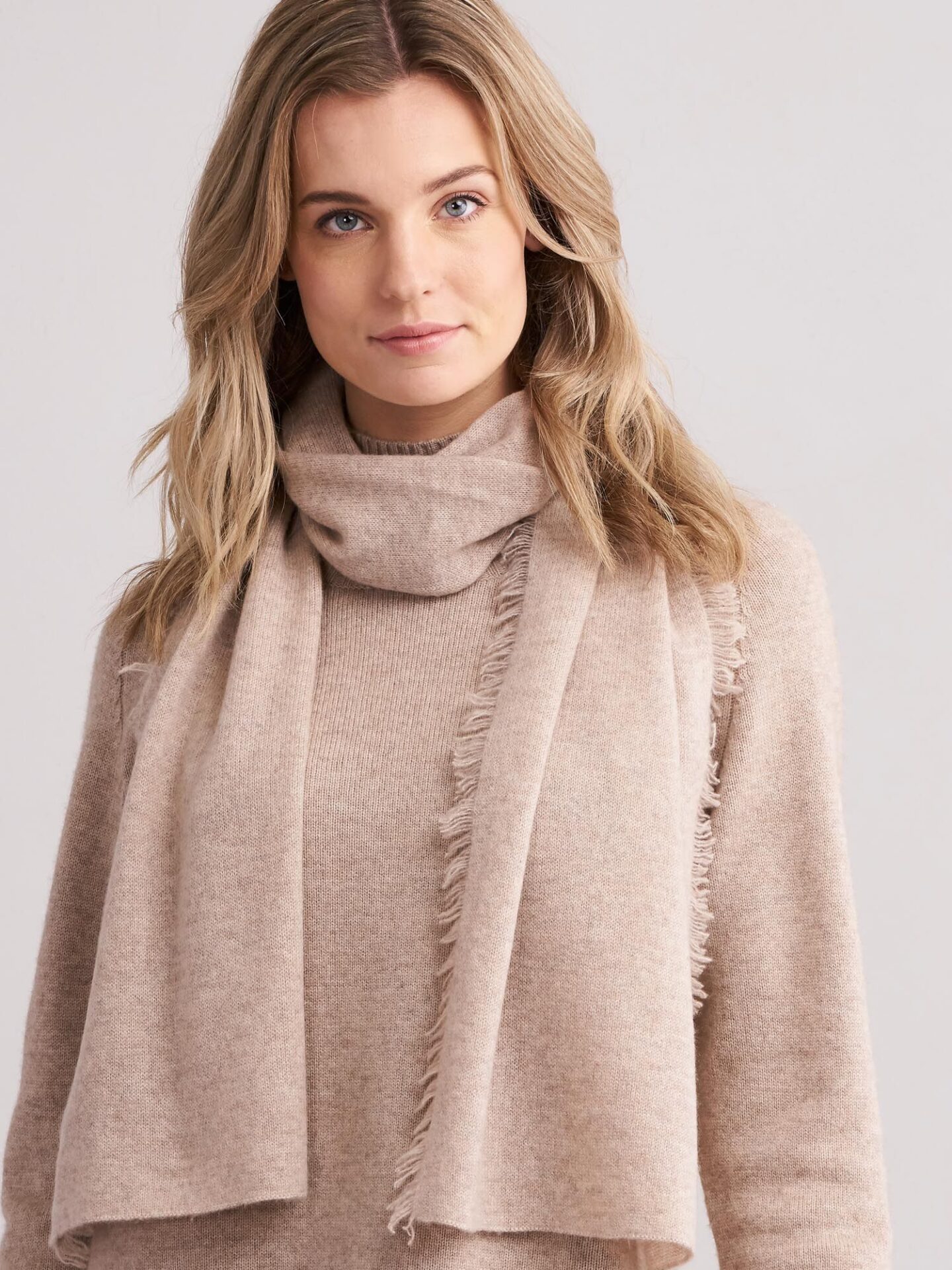 Cashmere sjaal met franjes