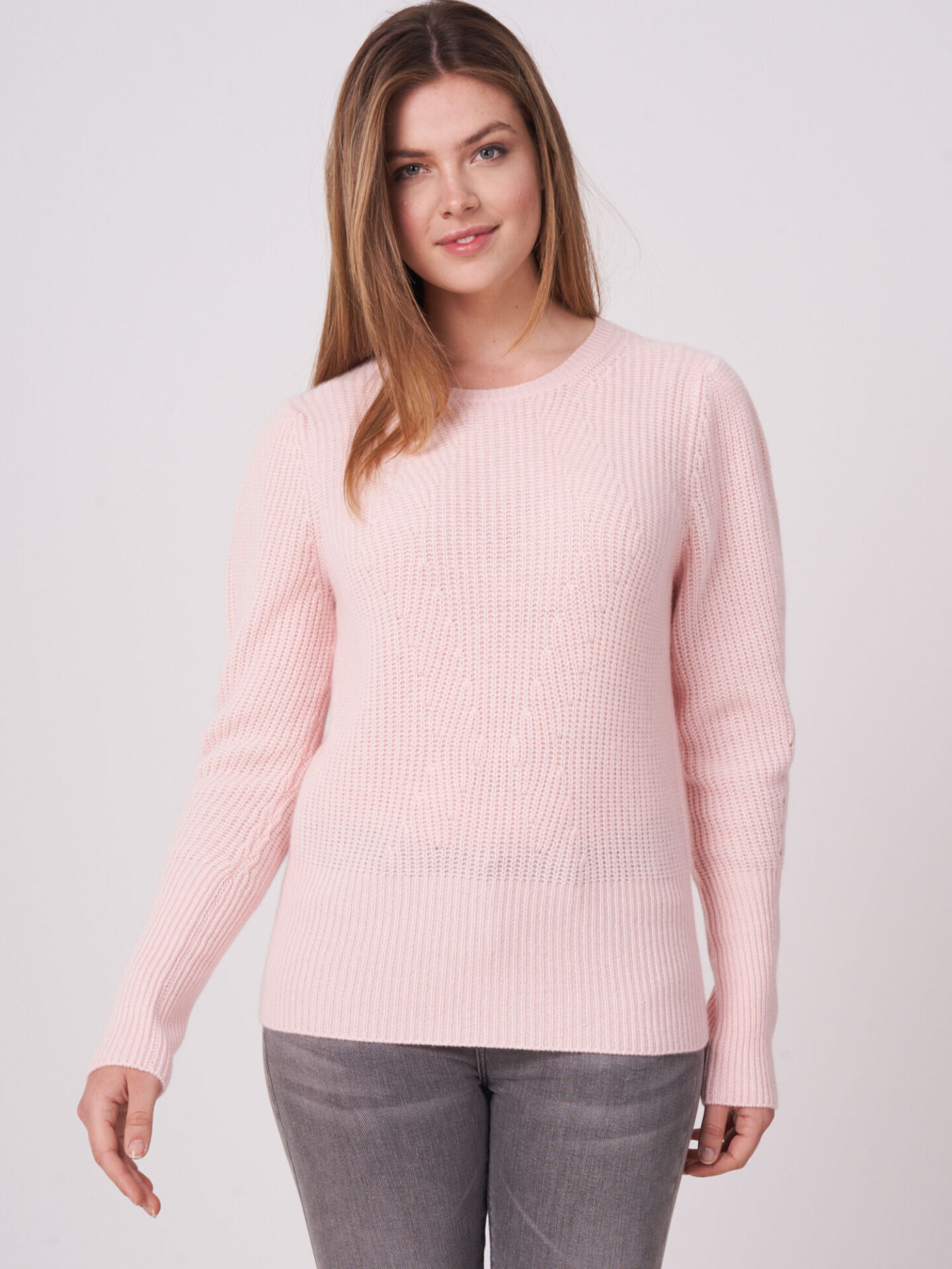 Geribde cashmere trui met pointelle details